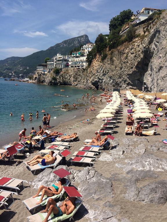 Il Capriccio Di Maria Guest House Vietri 外观 照片