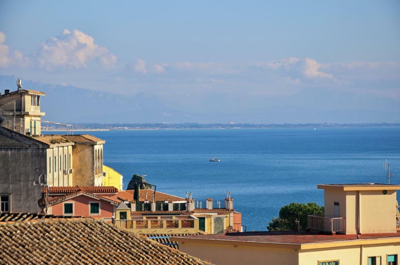 Il Capriccio Di Maria Guest House Vietri 外观 照片