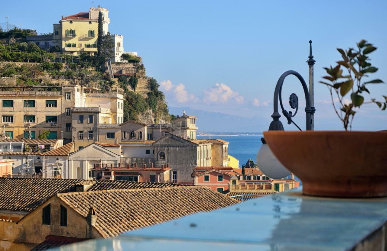 Il Capriccio Di Maria Guest House Vietri 外观 照片